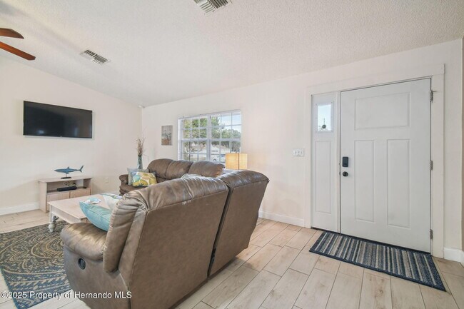 Photo - 13382 Banyan Rd