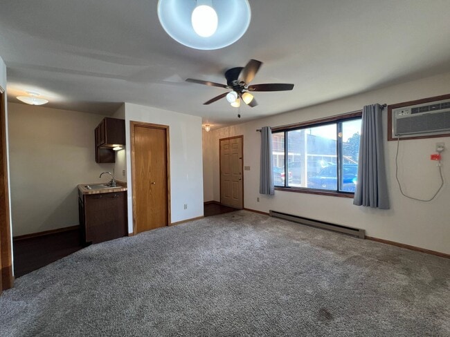 Photo - Cozy 1-Bed, 1-Bath Main Level Apartment Wa... Unidad A229-9