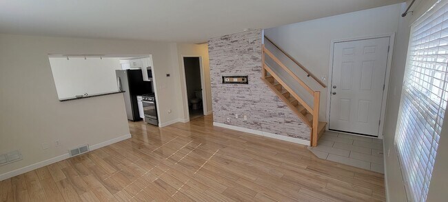 Photo - 1643 Dogwood Dr