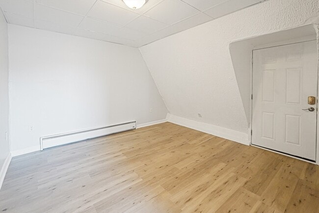Photo - 8-10 Allen St Unit 3R