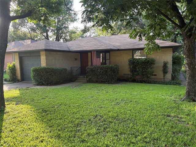 Building Photo - 1911 Ferndale Ave