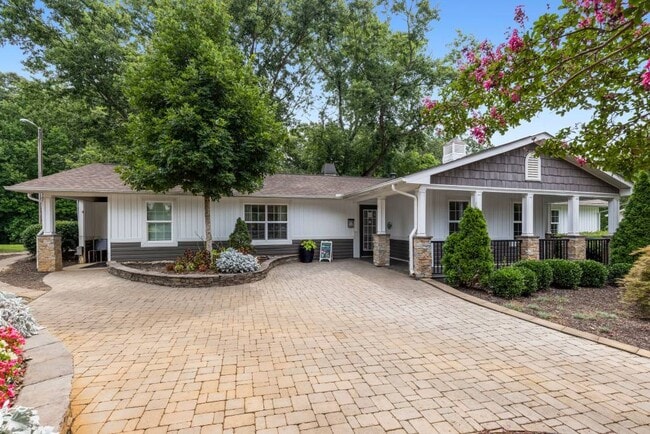 Photo - Chimneys of Greenville