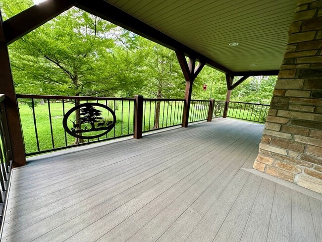 2813 Wester Bluff Rd