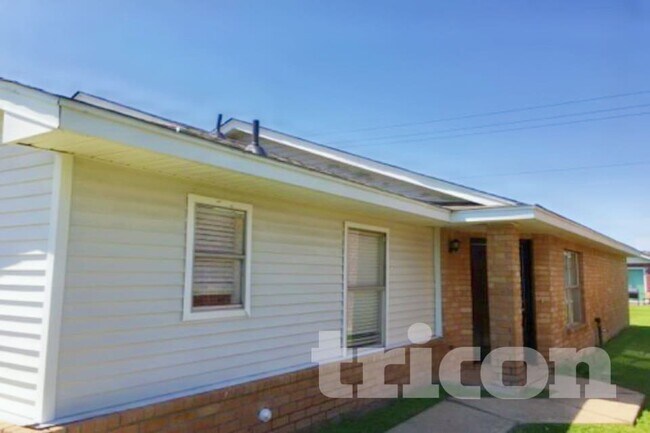 Photo - 3234 Kelling St