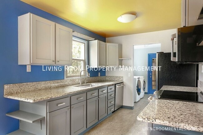 Photo - 8414 N Peninsular Ave