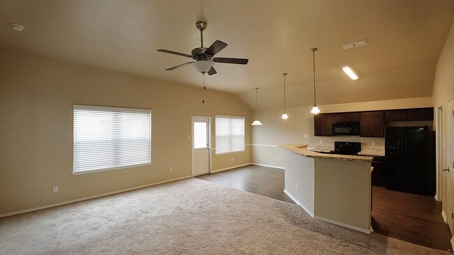 Photo - 1105 Wethersfield Ln