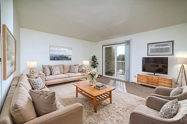 Golden Creek Apartments