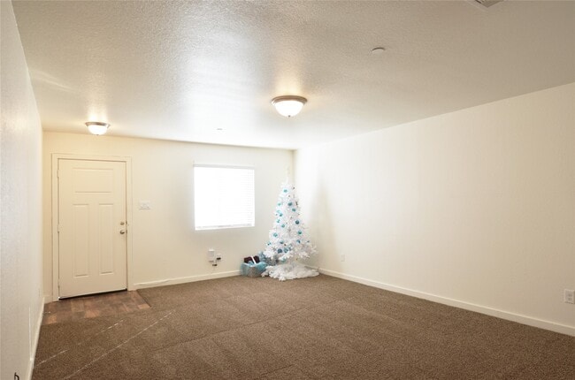 Photo - 10535 Mills Rd