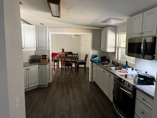 7706 Shoupe Rd Unit Rm 2