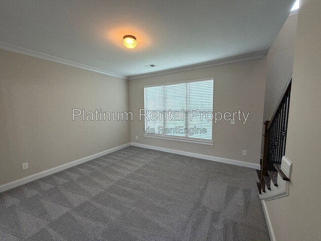 Photo - 5075 Rialto Way