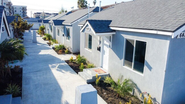 Photo - Private 2BR / 1BA Bungalow Unit in Hyde Park Section 8 Welcome! Unit 6429 1/2