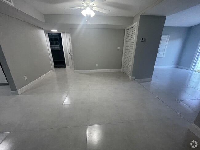 Building Photo - 768 Orchid Dr Rental