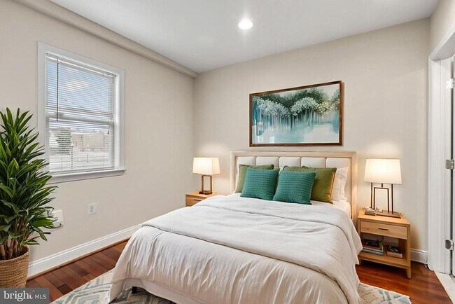 Photo - 23 Bates St NW Unit 2