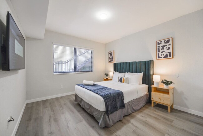 Photo - 700 SW 11th Ave Unit FL1-ID1022470P