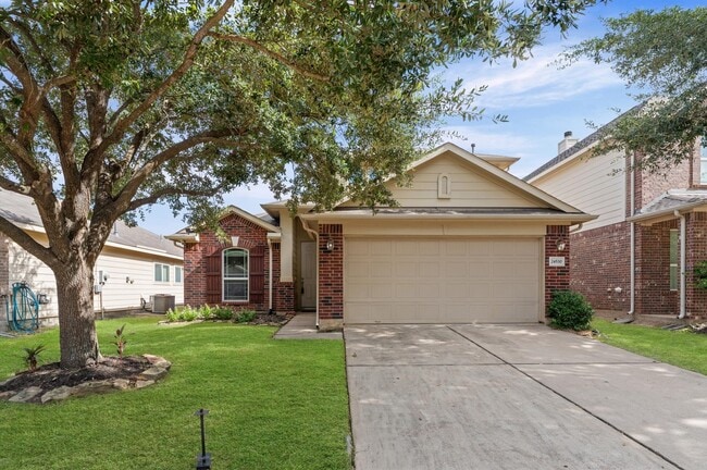 Building Photo - 24530 Lakecrest Town Dr