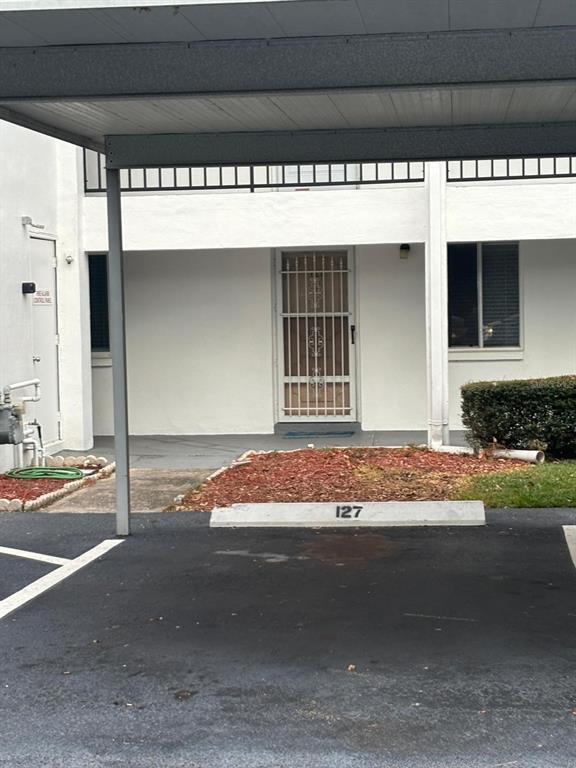 Building Photo - 2060 Marilyn St Unit 127