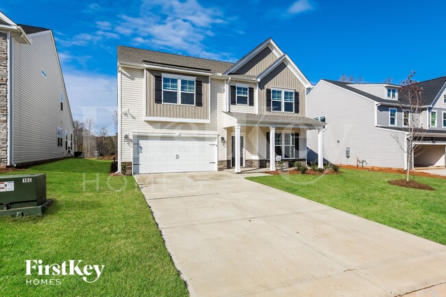 Photo - 569 Hillpark Ln