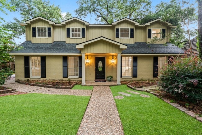 Building Photo - 16815 Memorial Oaks Ln Rental