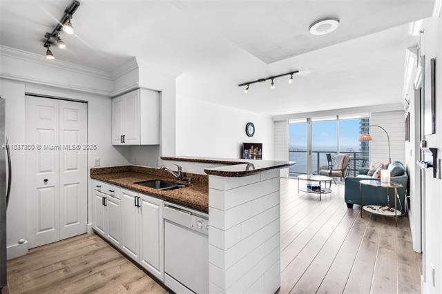 Photo - 1155 Brickell Bay Dr