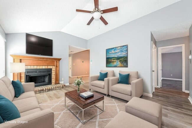 Photo - 1112 Paintbrush St