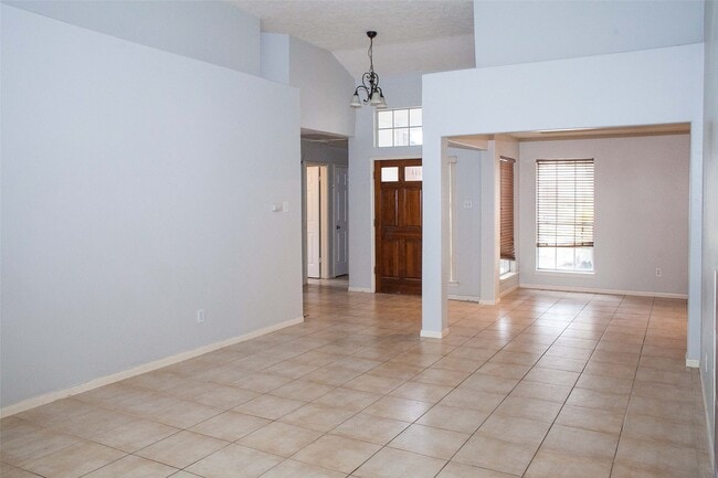 Photo - 6223 Newbury Dr
