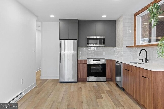 Photo - 1502 S 52nd St Unit A