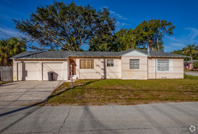 Photo - The Magdalena