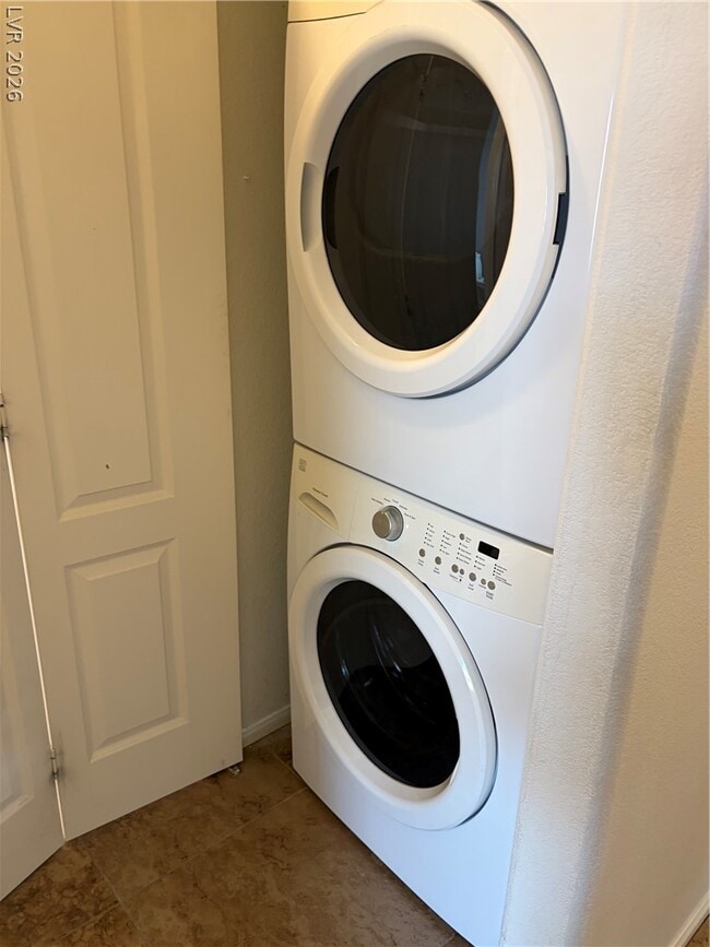 2305 W Horizon Ridge Pkwy Unit 1814