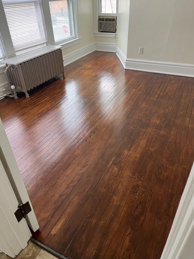 Photo - 308 N Clinton St Unidad # 3