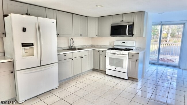 Photo - 236 W Mt Pleasant Ave Unit 1