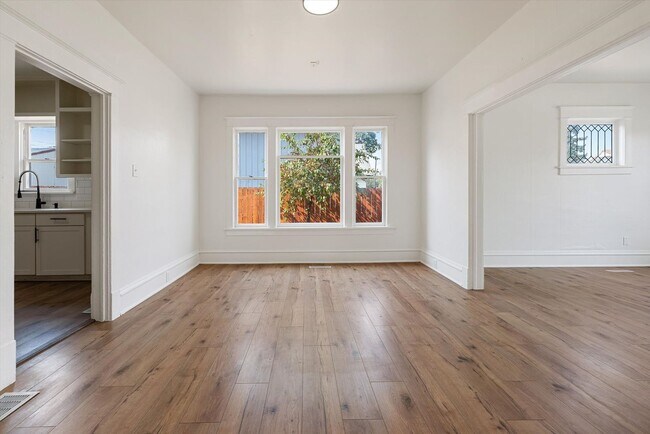 Photo - 1113 W Montgomery Ave Unit 1113