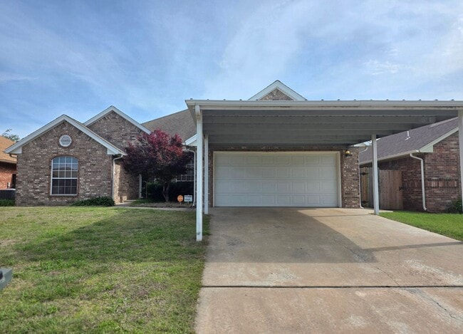 Building Photo - 4812 Montrose Dr