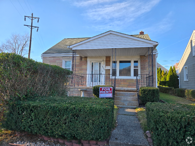 Building Photo - 4619 Highland Ave Rental