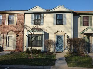 Photo - 522 Norwich Court Townhome