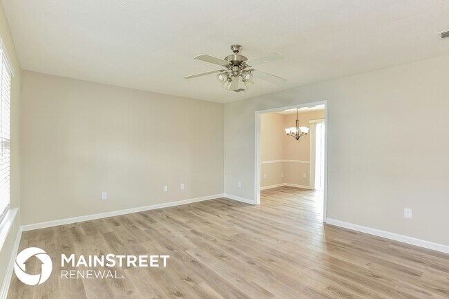 Photo - 1408 Priestshore Bay