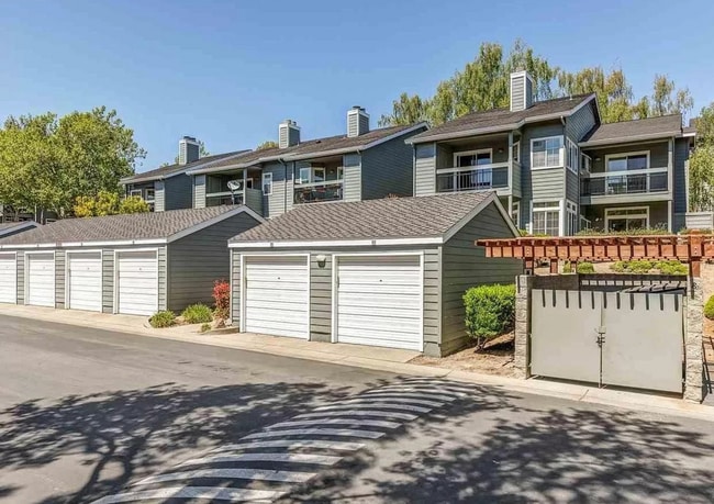 Photo - Fabulous Canyon Meadows Condo - Move-In Re...