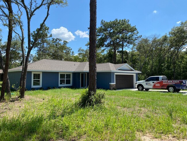 Photo - Custom Home - Desirable SE Ocala Neighborhood 3/2/2 **Won't Last**