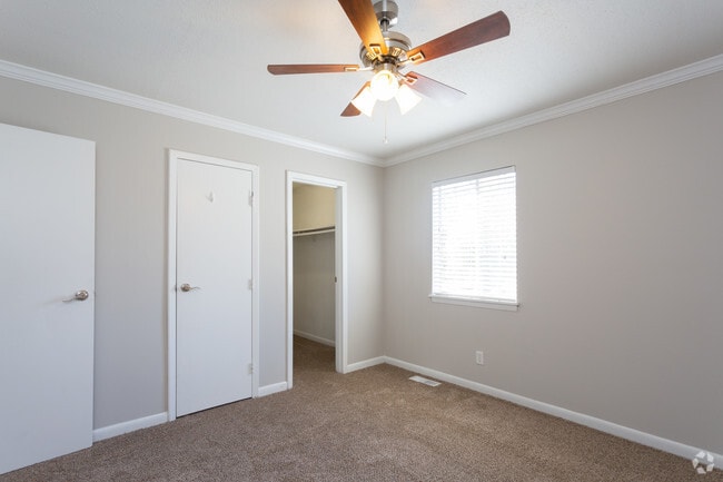 2BR, 1.5BA - 1,258 SF