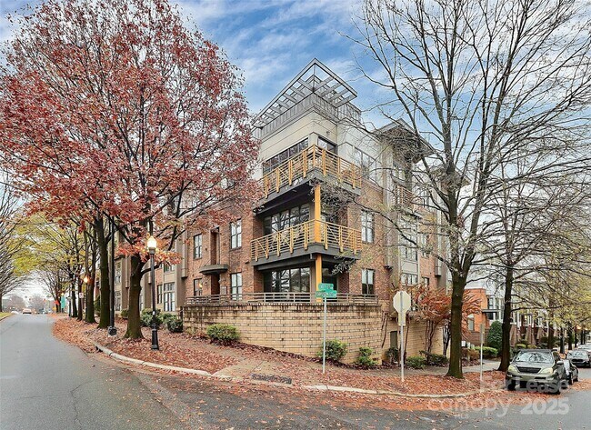 Photo - 712 N Davidson St