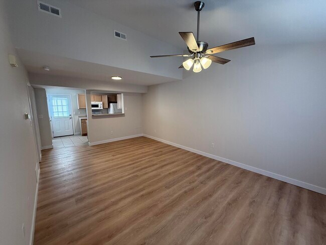 Photo - 1512 Citadel Dr