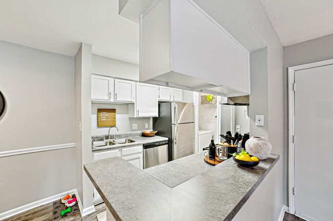 Photo - Lakes at Lincoln