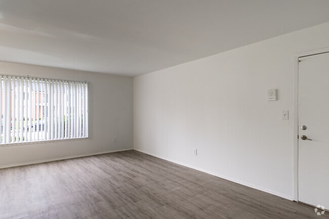 Interior Photo - Carriage Park Apartments - Dearborn Heights, MI