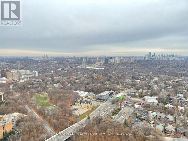 Photo - 395 Bloor St E Unit 4006