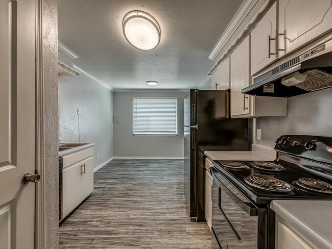 Esplanade by the Lake - Kitchen