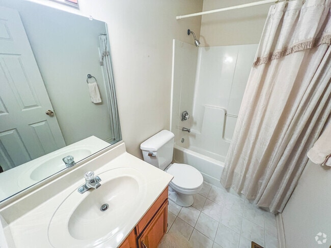 Building Photo - 2138 Valley Dr Rental