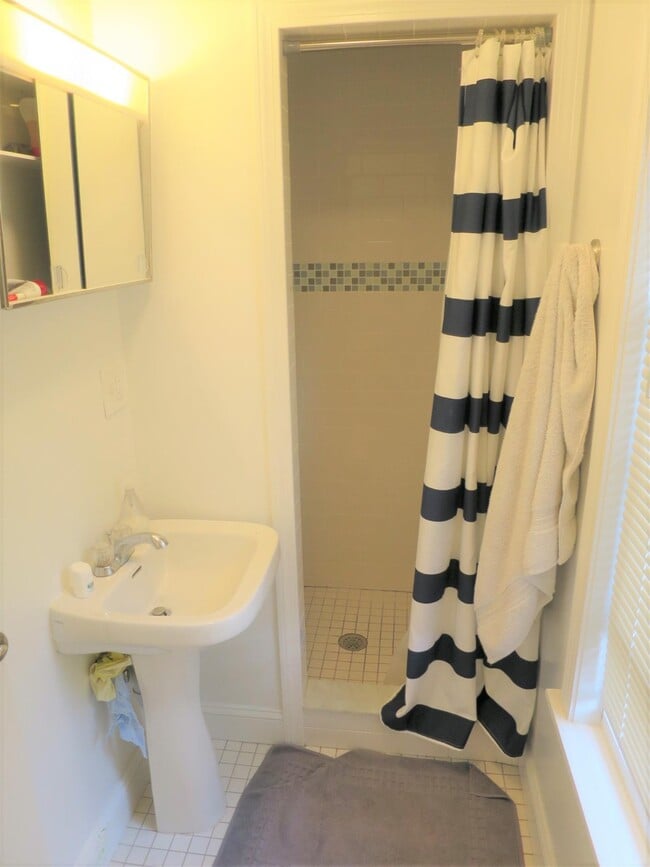 Photo - 4 Forster St Unit 1