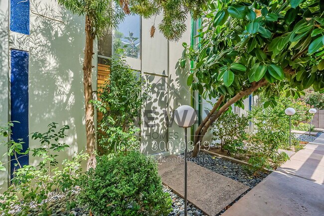 4411 N 40th St Unit 57