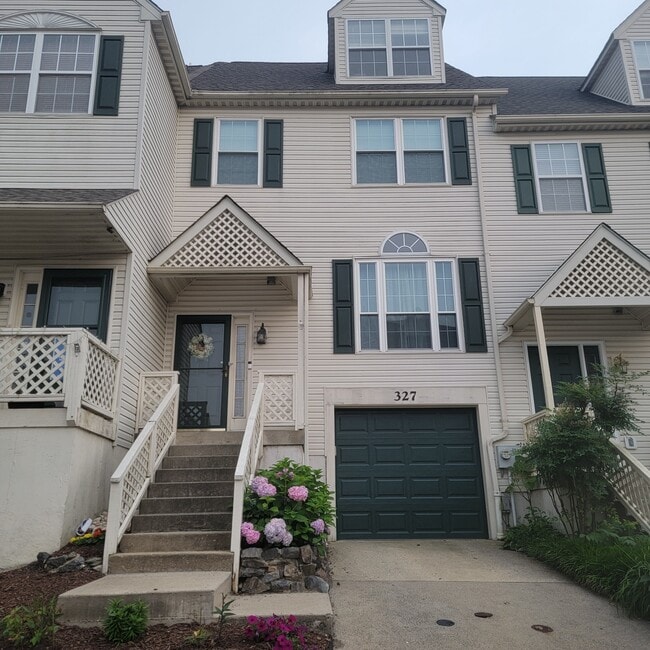Photo - 327 Thyme Ln