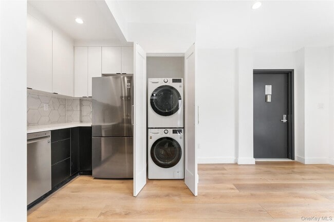 Photo - 901 60th St Unit 4B