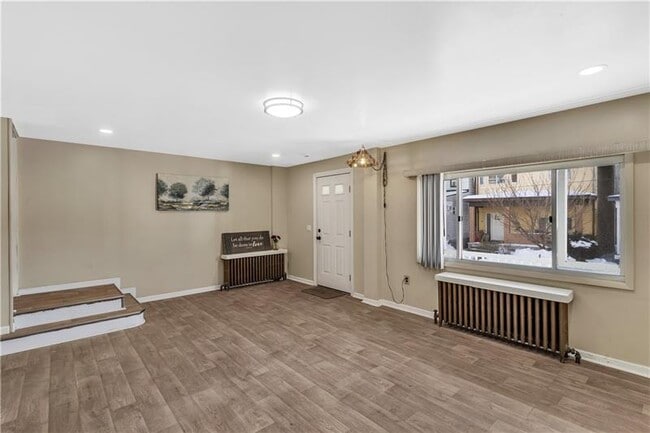 Photo - 1920 Middle St